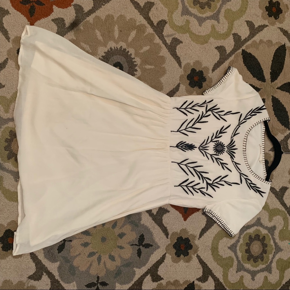Never worn paper crane dress with navy embroidery